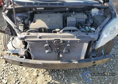 2011 Toyota Sienna Le from USA, damaged, VIN 5TDKK3DC4BS028912